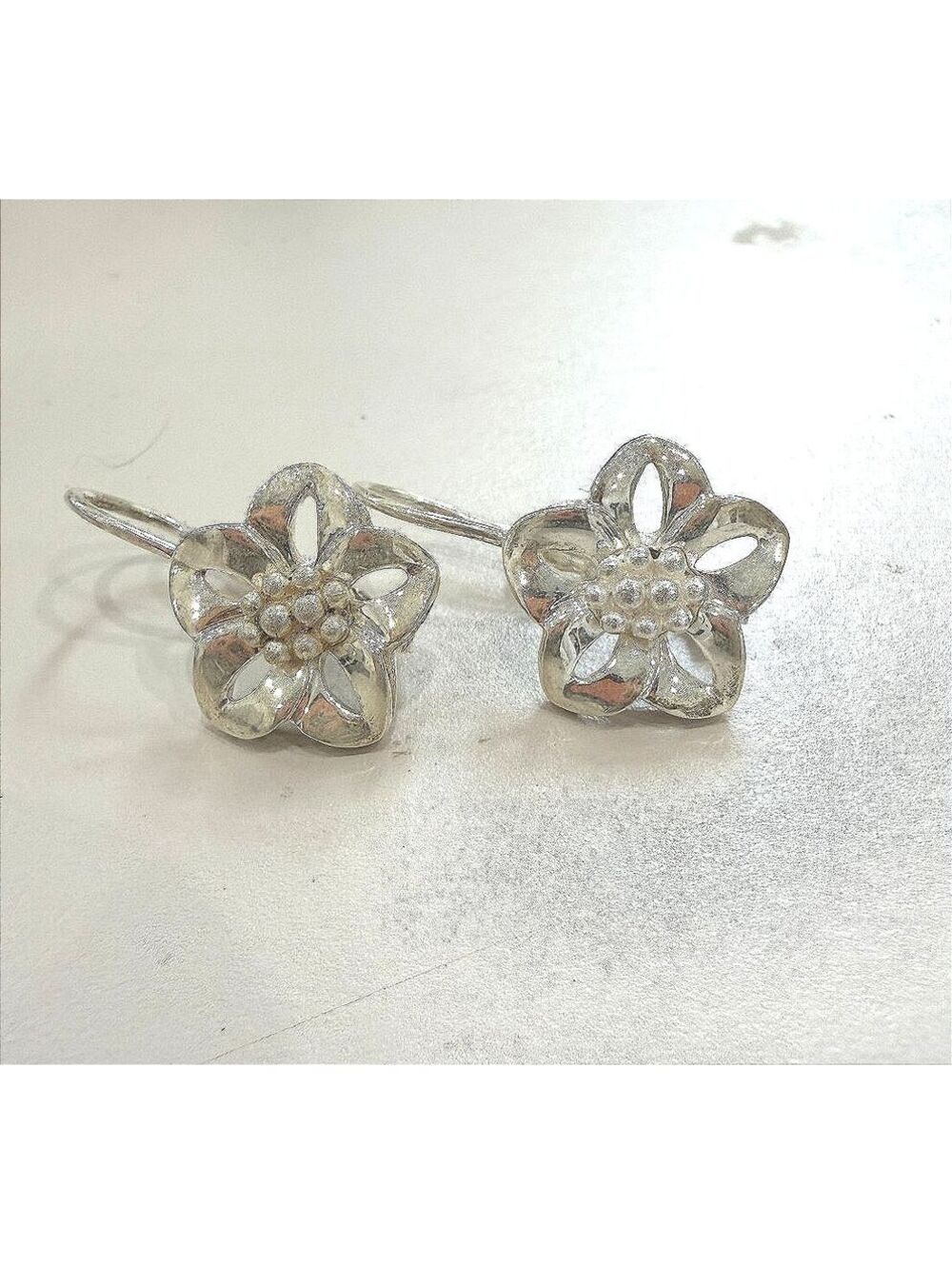 Sterling Silver Flower Shaped Earrings from Thailand